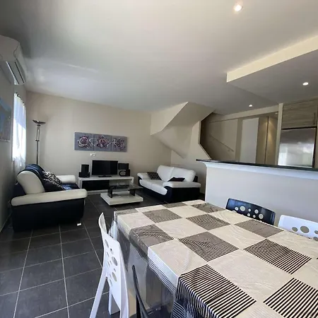 Maison Moderne 4 Pieces Climatisee, Proche Plage, Avec Jardin, Terrasse Couverte Et Parkings Securises - Fr-1-226-279 Vakantiehuis